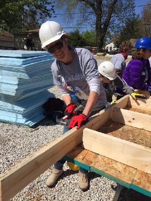 Working Hard at the 2017 Women Build